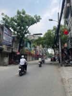 Giảm mảnh đất mặt phố đê la thành, chỉ hơn 300tr/m, lô góc, mặt tiền 6.6m, gần