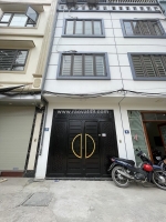 Hàng hot ! giá rẻ ! nhỉnh 4 tỷ có nhà 4 tầng đầy đủ nội thất, giáp