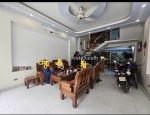 Hẻm xe hơi phạm văn bạch,tân bình, 5 tầng, 148m2(6,8x21,6) giá chỉ 8,4 tỷ.