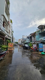 Hẻm xe tải quay đầu 
diện tích 17  m 3 tấm
có 1 tỷ