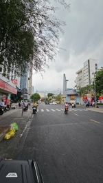 Mặt tiền hoàng diệu vip q4 
ngang 4.2 x 26 có 150 triệu m2