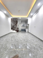 Nhà 5 tầng x 37m giáp nam từ liêm ( chợ vân canh ) - ngõ 3m, 50m ra bãi