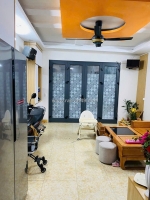 Nhà đẹp lô góc, ngõ thông ở tân khai