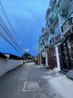 Nhà hẻm xe hơi tránh nhau q8, 4 tầng, 4x12, 4pn, chỉ 5 tỷ - lh em hưng 0969 726