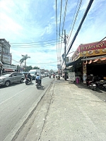 Nhà măt tiền sầm uất kinh doanh nhiều lĩnh vực - khu tên lửa ngay giao lộ trục