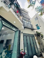 Nhà mới bình thạnh ở luôn - chủ để lại toàn bộ nội thất đẹp - gần sân bay,