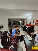 Nhà như biệt thự, ô tô vào, dân trí cao, yên tĩnh, sống lý tưởng, phù hợp kinh