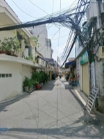 Nhà quận 7 
+ kết cấu nhà: mt đang kinh doanh gồm trệt, lầu, st, gồm 2pn, 2wc,