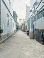 Nhỉnh 5tỷ 63m2 4x16m 3tầng xe hơi tới nhà sát bên chung cư dreamhome