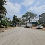 Bác nào nhiều tiền làm quả góc 250m2 đường 3 ô tô tránh tại đông dư xây biệt