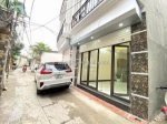 Bán căn nhà lĩnh nam 32m 5 tầng 4 phòng ngõ thông ô tô vào nhà sổ đỏ