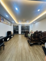 Bán nhà 5 tầng phố phùng chí kiên, cầu giấy, lô góc, sát ô tô, kinh doanh, 45m,