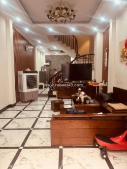 Bán nhà đội cấn hai thoáng 32m 3 tầng mặt tiền 6m giá chào 6.5 tỷ