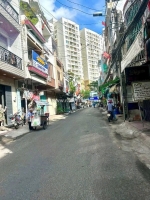 Bán nhà hòa hảo quận 10 giá tốt, 4 tầng 40m2 với giá 6.3