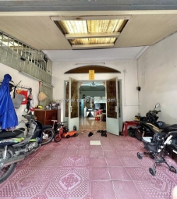 Bán nhà hxh thông ngay lăng cha cả, p4, tân bình, 100m2, 3 tầng, ngang 5m. 6