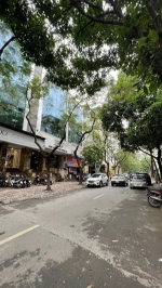 Bán nhà mặt phố dịch vọng hậu (trần thái tông) 300m2/ 10 tầng, mt 10m