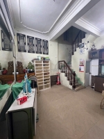 Bán nhà trần khát chân ngõ nông cách ô tô tránh chỉ 50m 4 tầng dân xây 22m2 giá