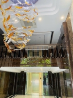 Bán nhà trung tâm quận nam từ liêm 9 tầng mới xây thang máy 4 mặt thoáng kinh