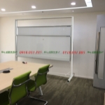 Bảng trượt đứng có chân di động viết bút lông