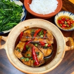 Cá kho riềng rục xương 10 tiếng – món ngon chuẩn vị cơm nhà