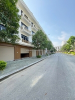 Căn 60m2 cuối cùng. mặt hà huy tập, sẵn sổ, sang tên ngay. lh: 0966 343 969