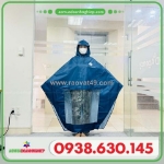 Đổi gió với áo mưa cài cạnh chữ a – gọn, tiện, khô từ trên xuống dưới!