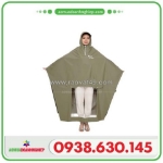 Dùng áo mưa choàng chữ a – có gì hay?