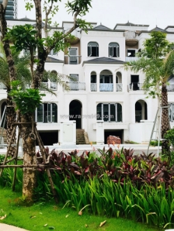 Duy nhất 2 căn btlk view cv 6000m2 – giá 74 tỷ. 260m đên cv 65ha - ciputra.