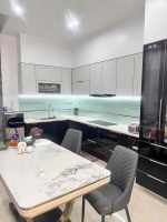 Nhà mặt đường khúc thừa dụ, 72m 4 tầng, thang máy, đẹp như mới, giá 8.4 tỉ