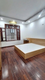 Phố chợ khân thiên - ngõ thông - 32m2 6 tầng mặt tiền 4m giá 7.98 tỷ