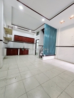 Tân bình - xe hơi tránh nhau cách nhà 5m - 2 tầng - sổ vuông a4 - chỉ 3.2 tỷ.