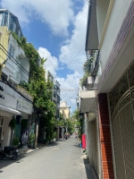 Trần hưng đạo quận 1 - khu hiếm nhà bán - nhà đẹp mới về ở ngay ,