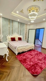 Vĩnh viễn q10 – nhà 6pn – hẻm 10m – ô tô ngủ trong nhà – gần chợ, trường, bv,