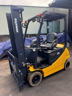 Bán hoặc cho thuê xe nâng dầu komatsu 2.0 tấn