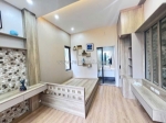 Bán nhà đẹp nguyễn văn cừ-55m- 5 tầng - mặt tiền rộng- oto- tiện ích ngập trân
