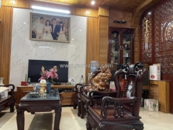 Bán nhà đội cấn 52m mặt tiền 6.8m giá chào 10 tỷ