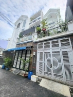 Bán nhà hxh sát nguyễn ảnh thủ,hiệp thành,64m2,ngang 4,chỉ 5,1 tỷ