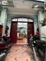 Bán nhà kim giang- hoàng mai, 50/76 m2, 5 tầng, măt tiền 4 m, giá 10,8 tỷ