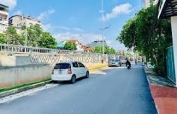 Bán nhà mặt đường âu cơ wieu nhìn ra sông hồng dt 968m2 giá đầu tư