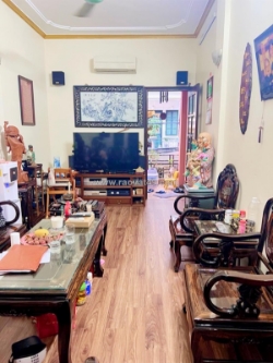 Bán nhà mặt phố nguyễn du, 56m2, 6 tầng, 39.5 tỷ, vỉa hè rộng, đường ô tô 2