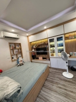 Bán nhà mặt phố võ thị sáu, 21m2, 4 tầng, mặt tiền 5m, 10.6 tỷ, vỉa hè rộng,