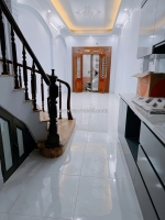 Bán nhà mới 35m2 x 6 tầng, ô tô đỗ cửa, 5 ngủ, 5 wc, ngõ 521 trương định, q