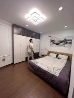 Bán nhà riêng phố bồ đề 31m2 x 5 tầng mặt tiền 6.4m, 6.7 tỷ long biên.
