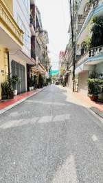 Bán nhà sài đồng, 80m, mặt tiền 5m, vỉa hè, ôtô tránh, phân lô bàn cờ