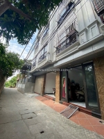 Bán nhà tọa lạc ngay tt75 lai xá - hoài đức, 7t thang máy -oto.