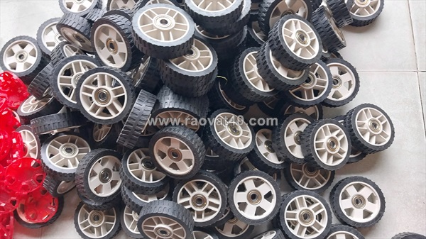 Bánh xe thân cổng xếp lỗ cốt 12mm | phụ kiện cổng minh nghĩa