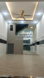 Căn nhà mt dương bá trạc, cần ra ty (tl), ngang 4,1m x 13,7m.