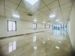 Chính chủ bán tòa nhà văn phòng cực đẹp mặt phố hồng tiến, diện tích gần 500m²,