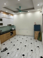 Cho thuê nhà 4 tầng, 4 ngủ,4wc, nhà mới đẹp, điện nước giá dân ngõ 245 di