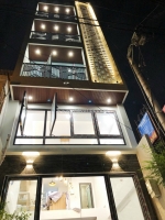 🆘cho thuê nhà mặt tiền đường hồng bàng quận 11 - 5 tầng - giá chỉ 40 triệu